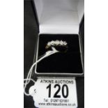 An 18ct diamond 5 stone ring