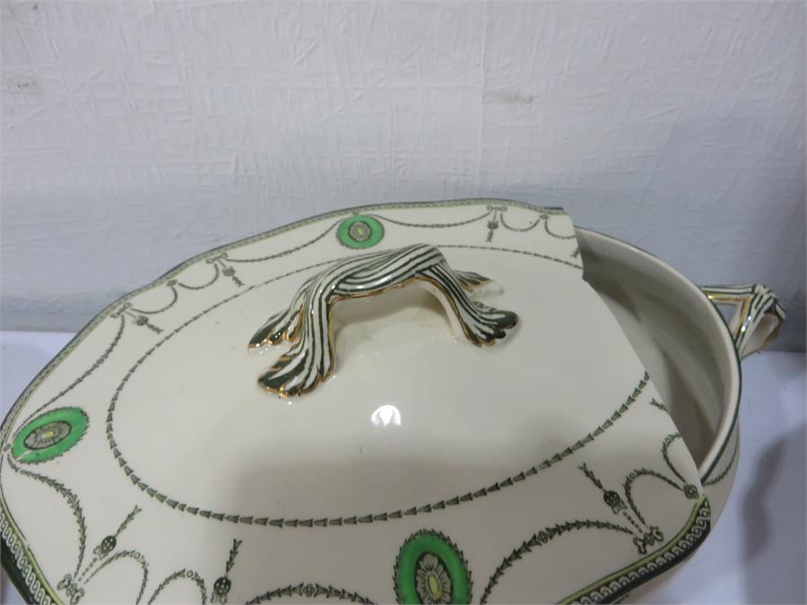 A Royal Doulton dinner set 'Countess' - Image 6 of 8