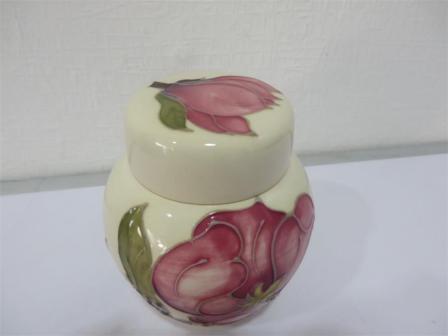 A small Moorcroft pot and cover - Image 2 of 5