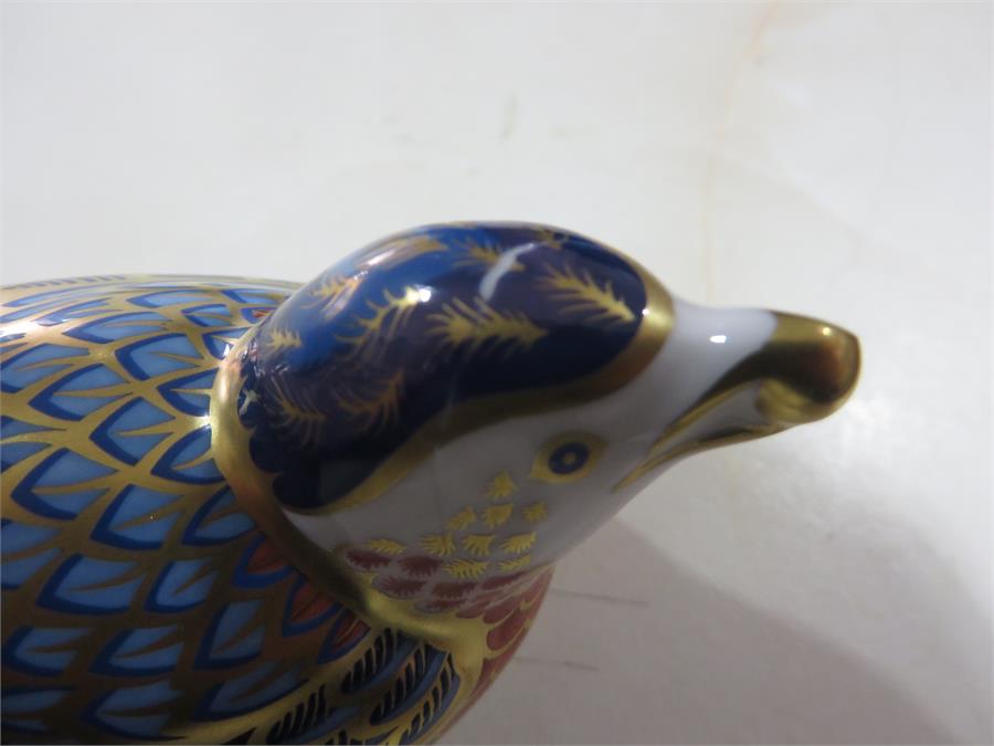 Royal Crown Derby Paperweights with gold stoppers - Nuthatch ( A/F), Derby Wren and Humming Bird - Image 8 of 10