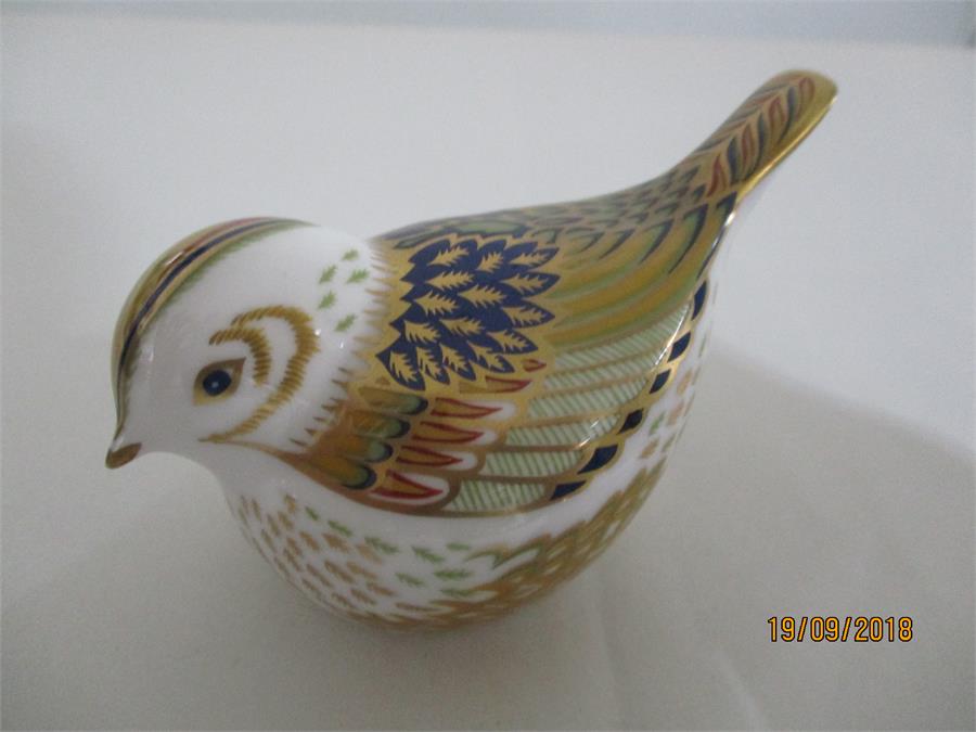 Royal Crown Derby Paperweights with gold stoppers - Firecrest and two Goldcrests - Image 6 of 7