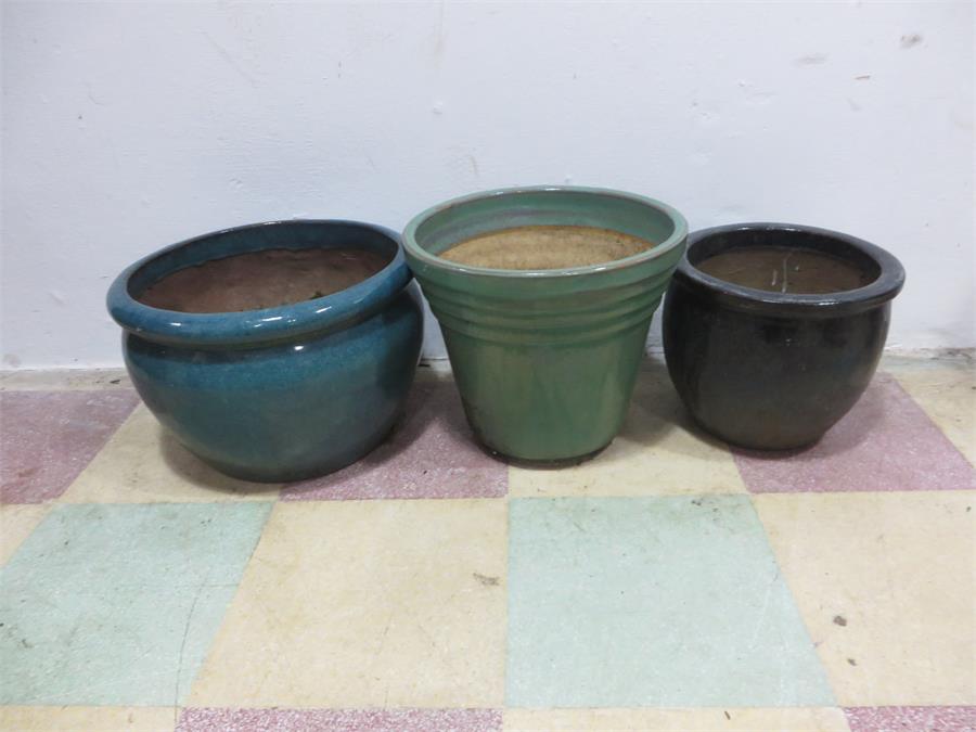 Three ceramic garden pots