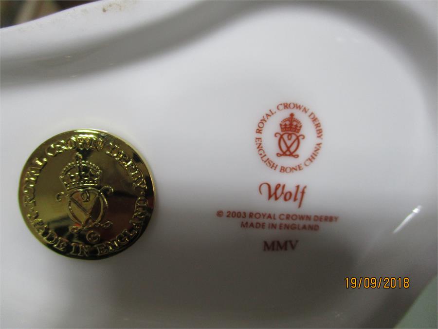 Royal Crown Derby Paperweights with gold stoppers - Wolf and Imari Bear - Image 4 of 5