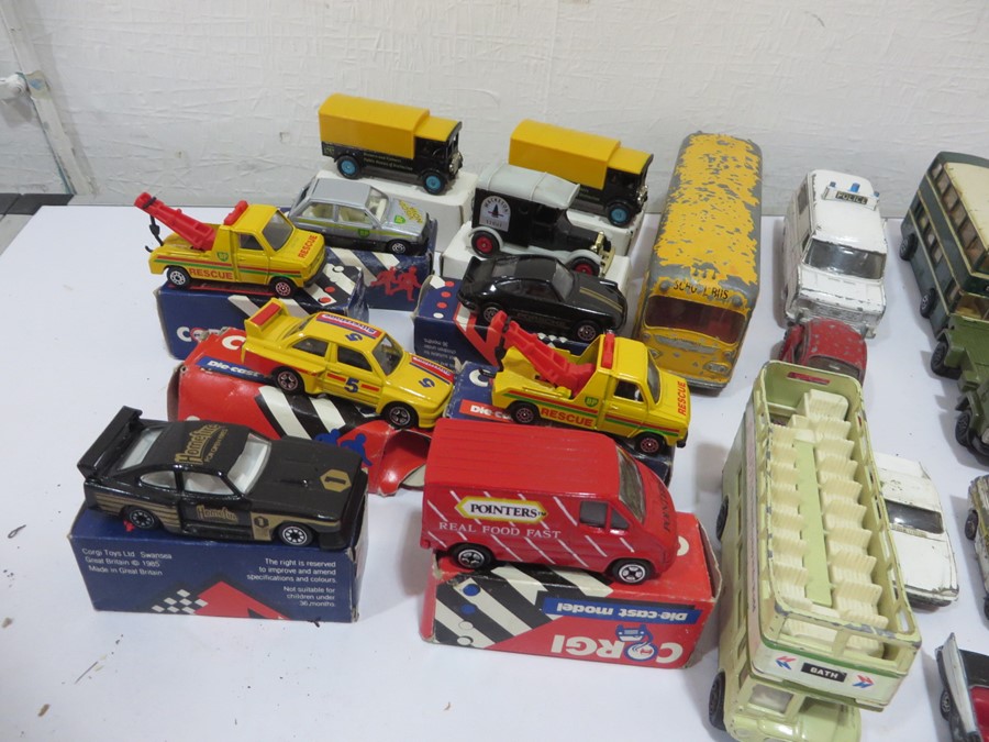 A quantity of Corgi and Dinky die cast cars etc - Image 26 of 27