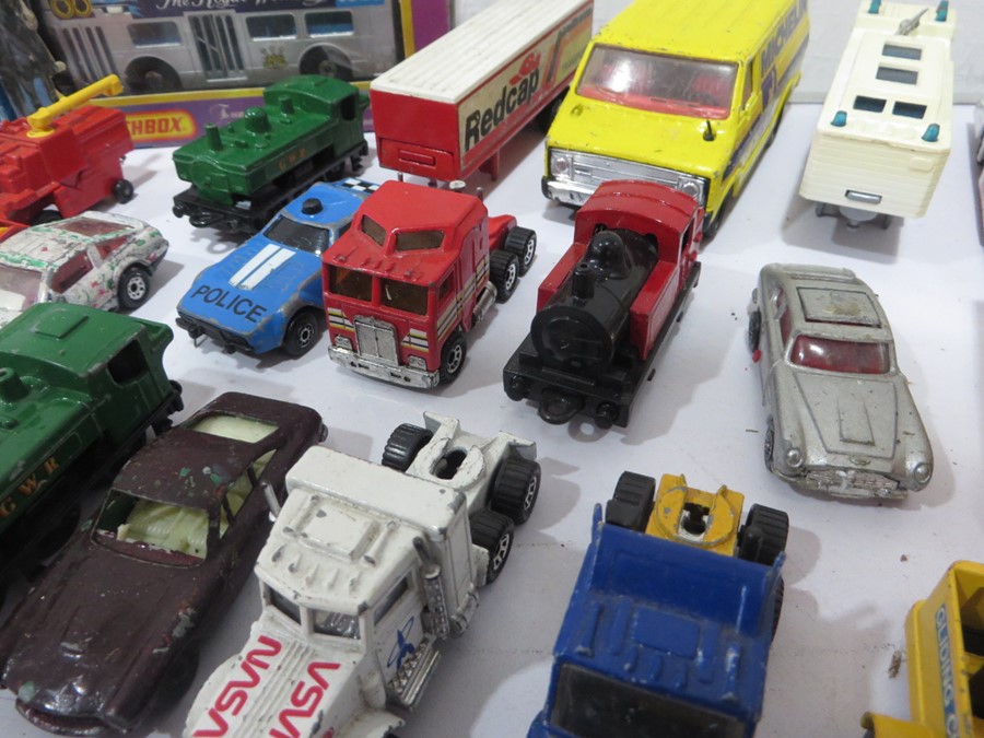 A quantity of various Matchbox diecast cars, toys etc - Image 32 of 39