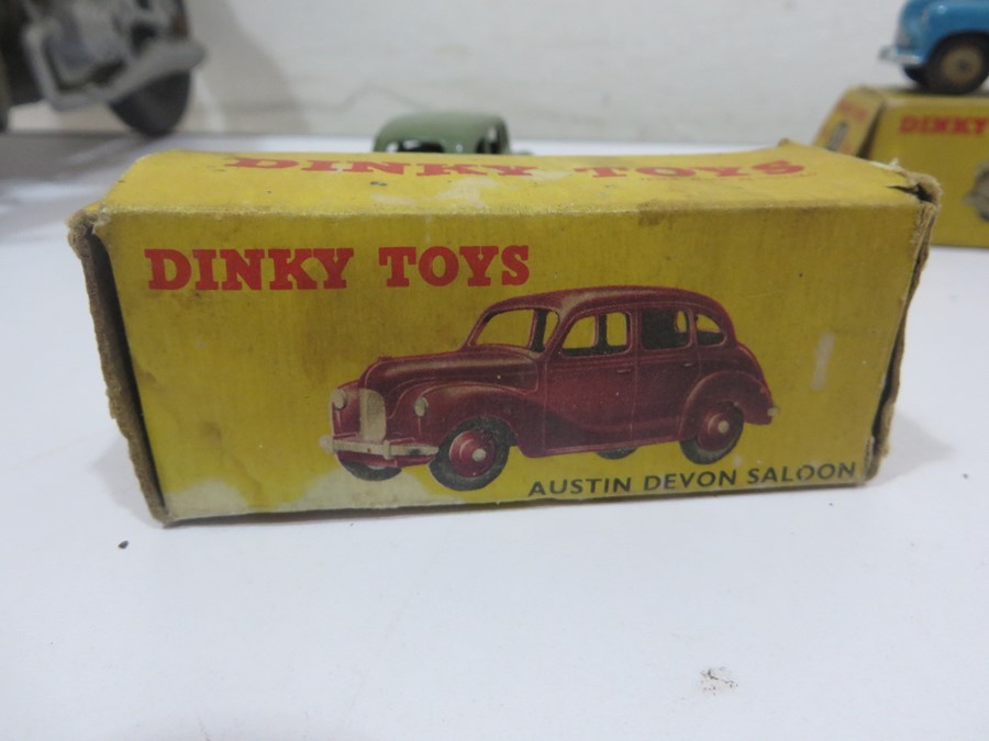 Two boxed Dinky Toys diecast car models, an Austin Devon Saloon (152) 40D and a Standard Vanguard - Image 7 of 16