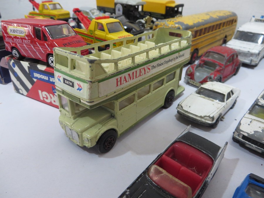 A quantity of Corgi and Dinky die cast cars etc - Image 12 of 27