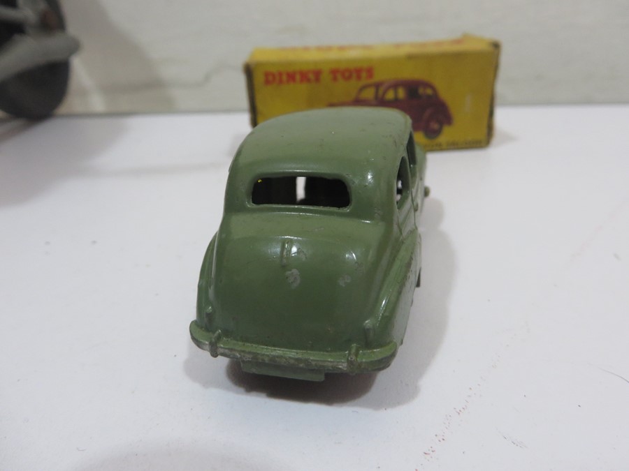 Two boxed Dinky Toys diecast car models, an Austin Devon Saloon (152) 40D and a Standard Vanguard - Image 6 of 16