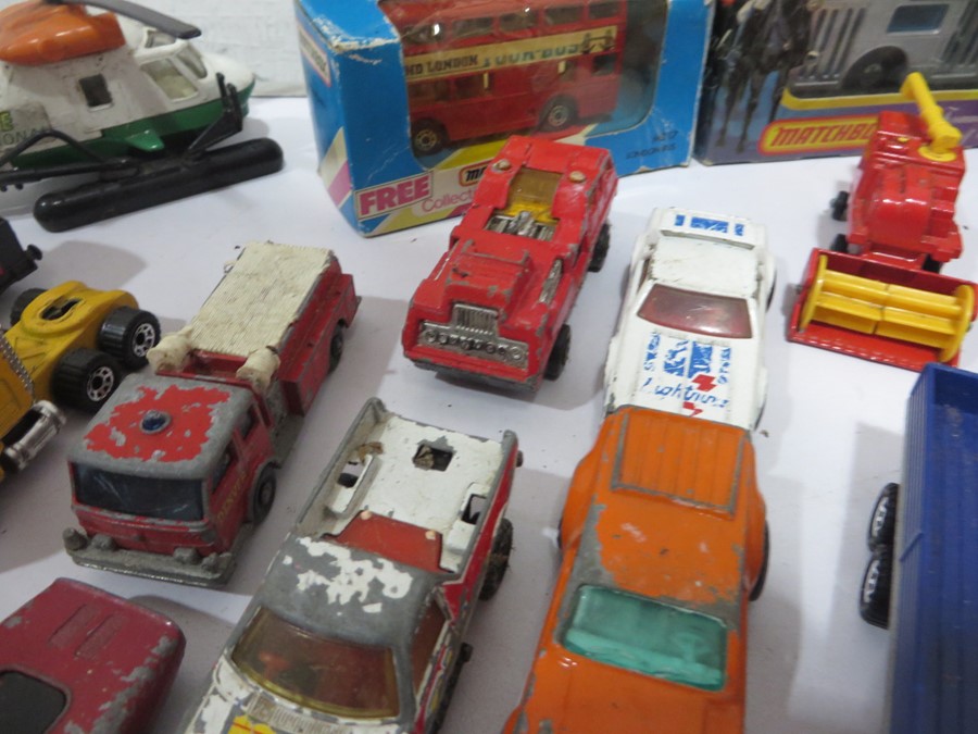 A quantity of various Matchbox diecast cars, toys etc - Image 30 of 39