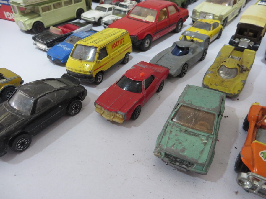 A quantity of Corgi and Dinky die cast cars etc - Image 21 of 27