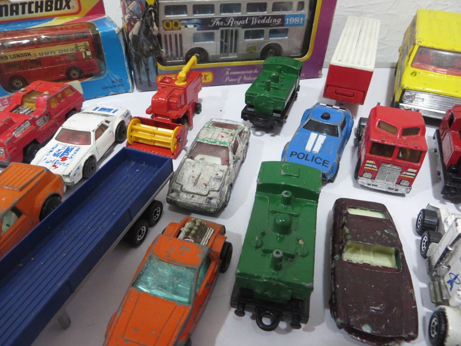A quantity of various Matchbox diecast cars, toys etc - Image 31 of 39