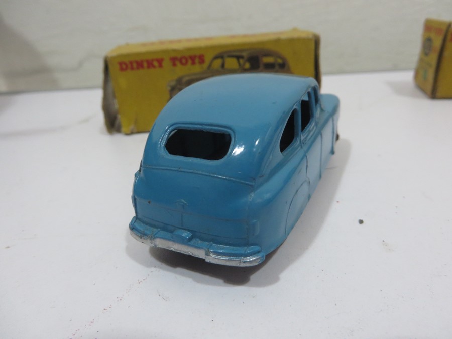 Two boxed Dinky Toys diecast car models, an Austin Devon Saloon (152) 40D and a Standard Vanguard - Image 13 of 16