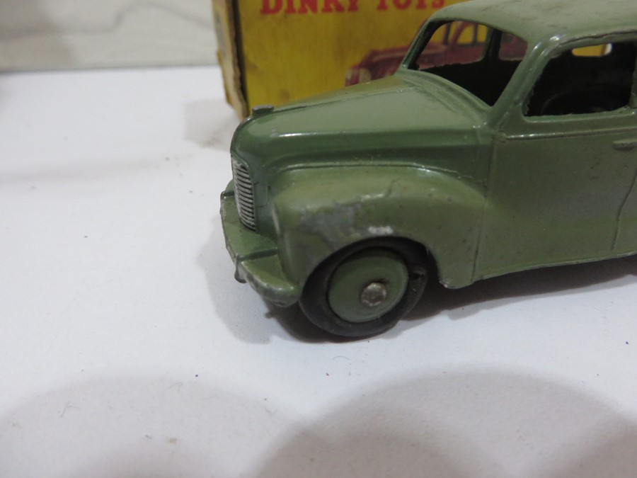 Two boxed Dinky Toys diecast car models, an Austin Devon Saloon (152) 40D and a Standard Vanguard - Image 3 of 16