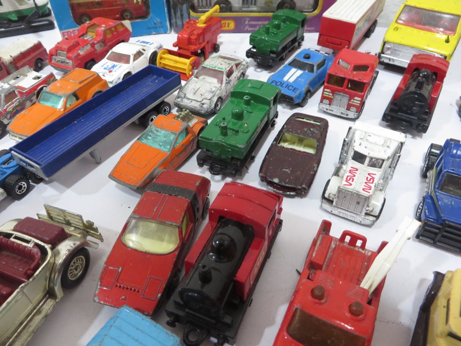A quantity of various Matchbox diecast cars, toys etc - Image 25 of 39
