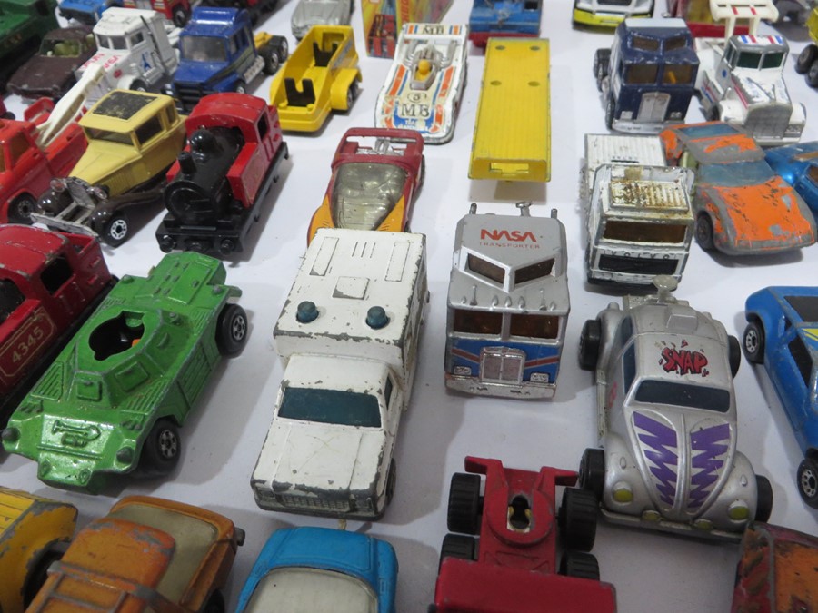 A quantity of various Matchbox diecast cars, toys etc - Image 19 of 39