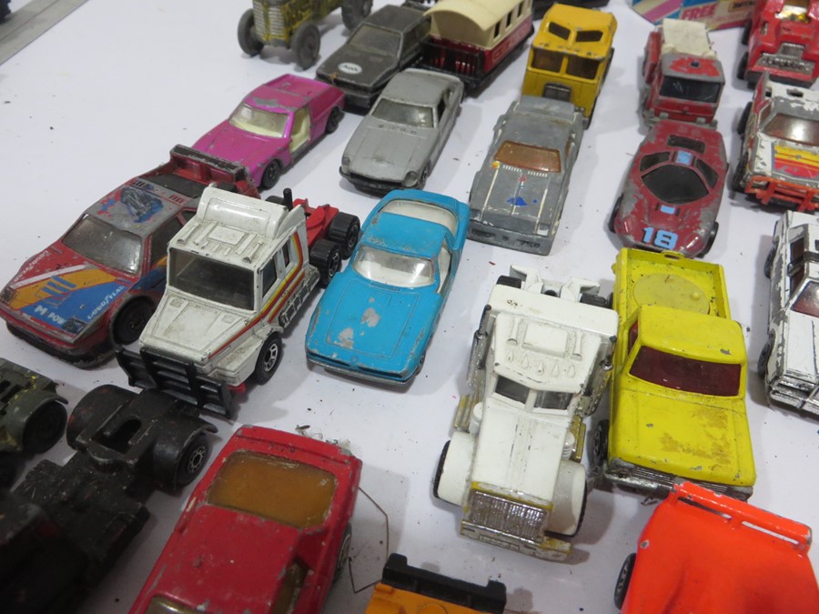 A quantity of various Matchbox diecast cars, toys etc - Image 15 of 39