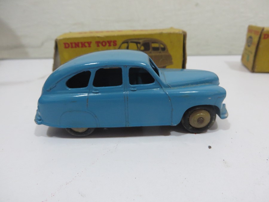 Two boxed Dinky Toys diecast car models, an Austin Devon Saloon (152) 40D and a Standard Vanguard - Image 12 of 16