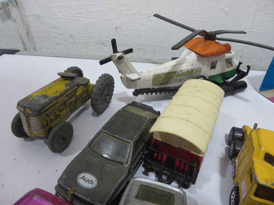 A quantity of various Matchbox diecast cars, toys etc - Image 29 of 39