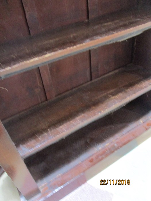 A Victorian mahogany veneered freestanding bookcase - Image 4 of 4