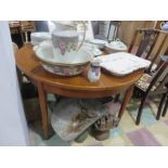 A round mid century extending table