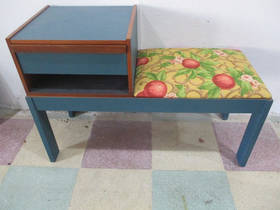 A painted telephone table along with a painted bedside table - Image 2 of 6