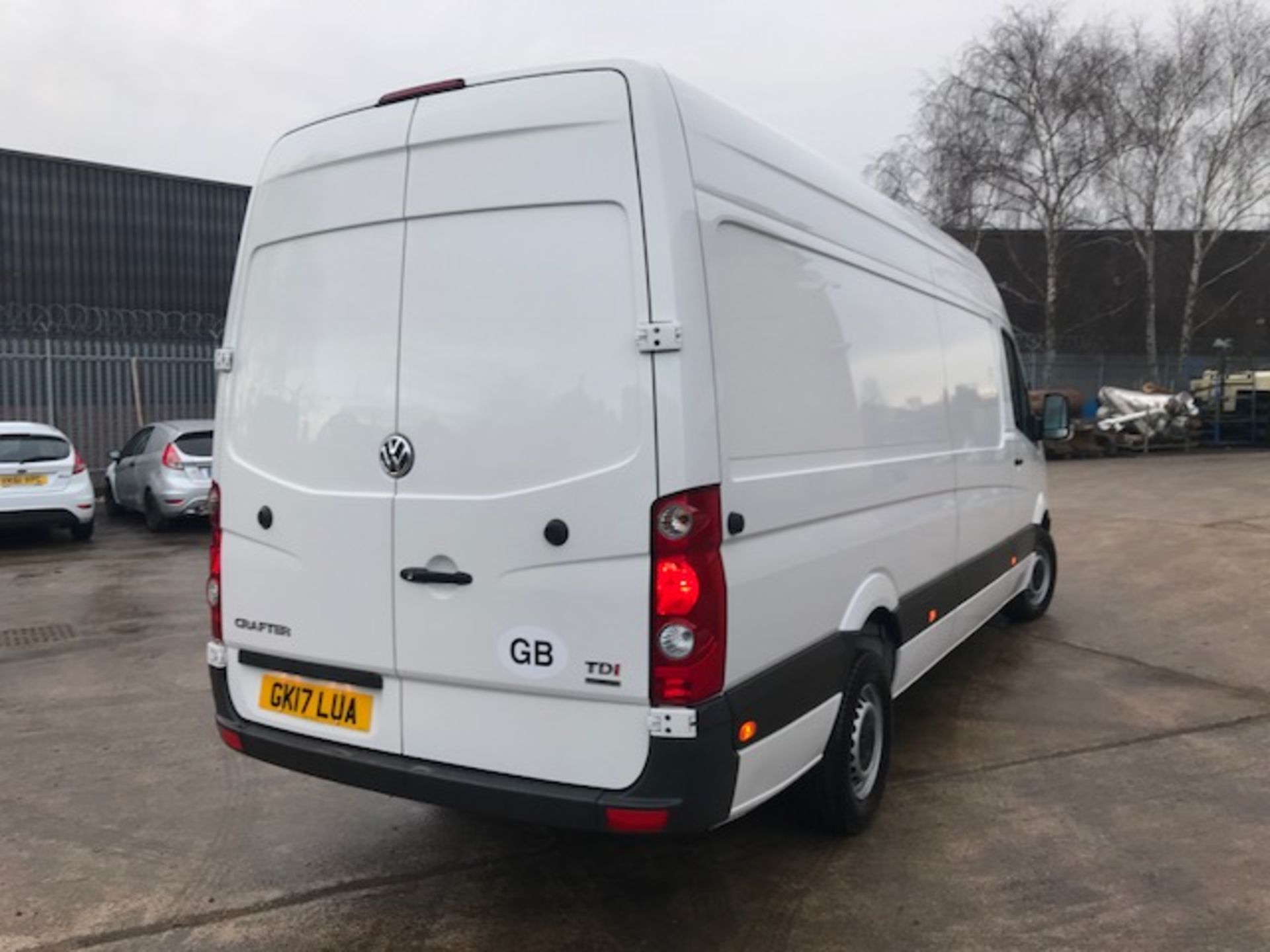 VOLKSWAGEN CRAFTER CR35 LWB Panel Van - Image 9 of 9