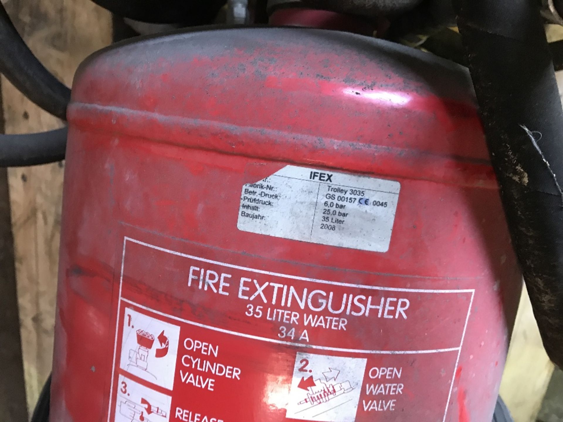 WHEELED SPECIALIST FIRE FIGHTING EXTINGUISHER - Image 3 of 4