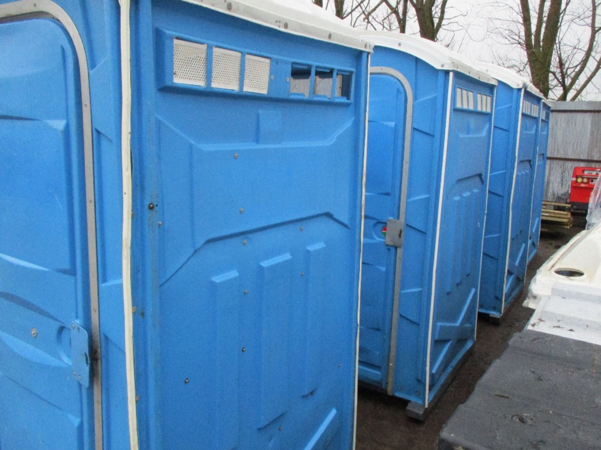 4X PORTABLE TOILETS....NB 4NO TOILETS IN THIS ONE LOT