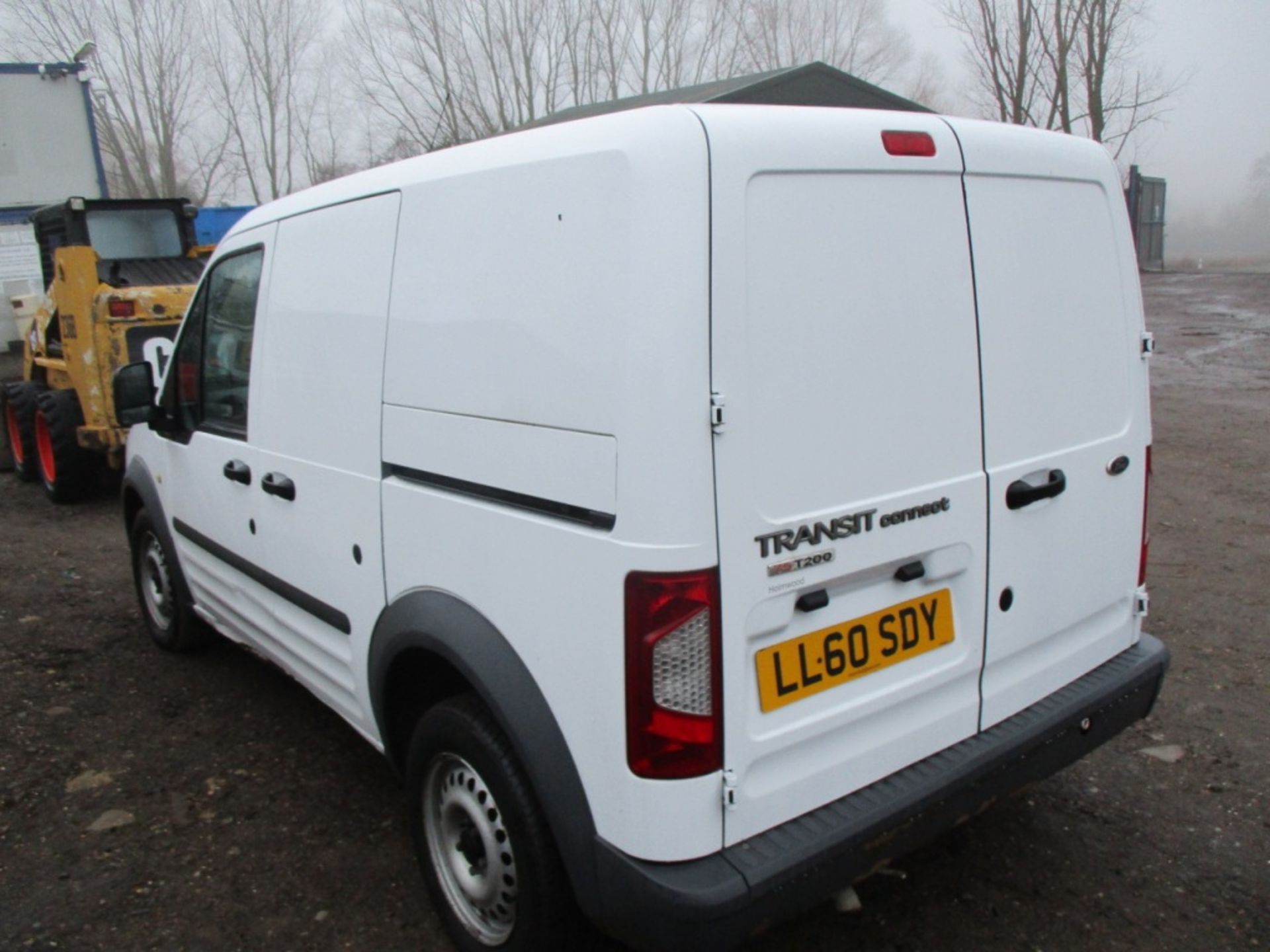 FORD TRANSIT CONNECT 75 T200 PANEL VAN - Image 5 of 9