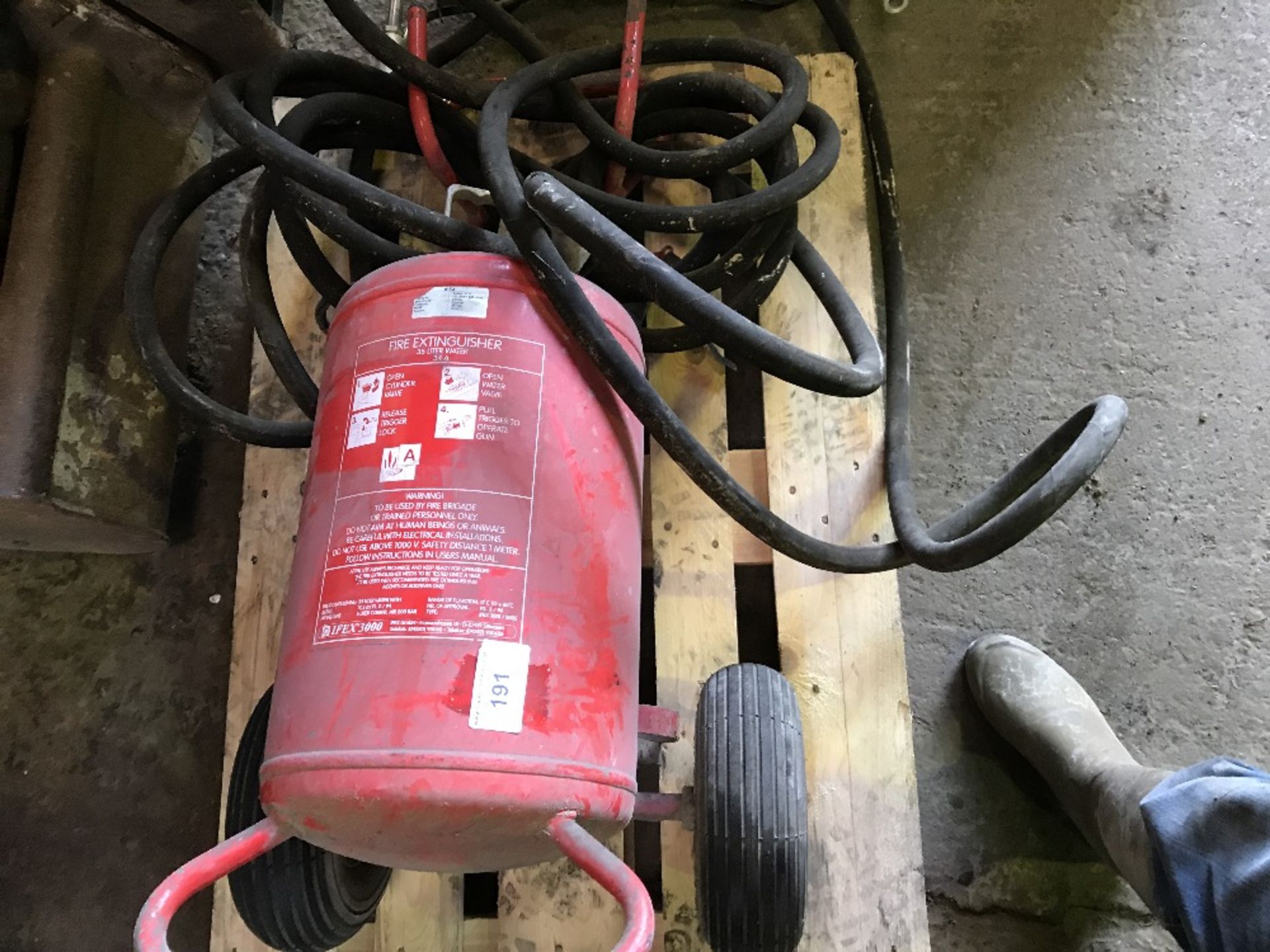 WHEELED SPECIALIST FIRE FIGHTING EXTINGUISHER