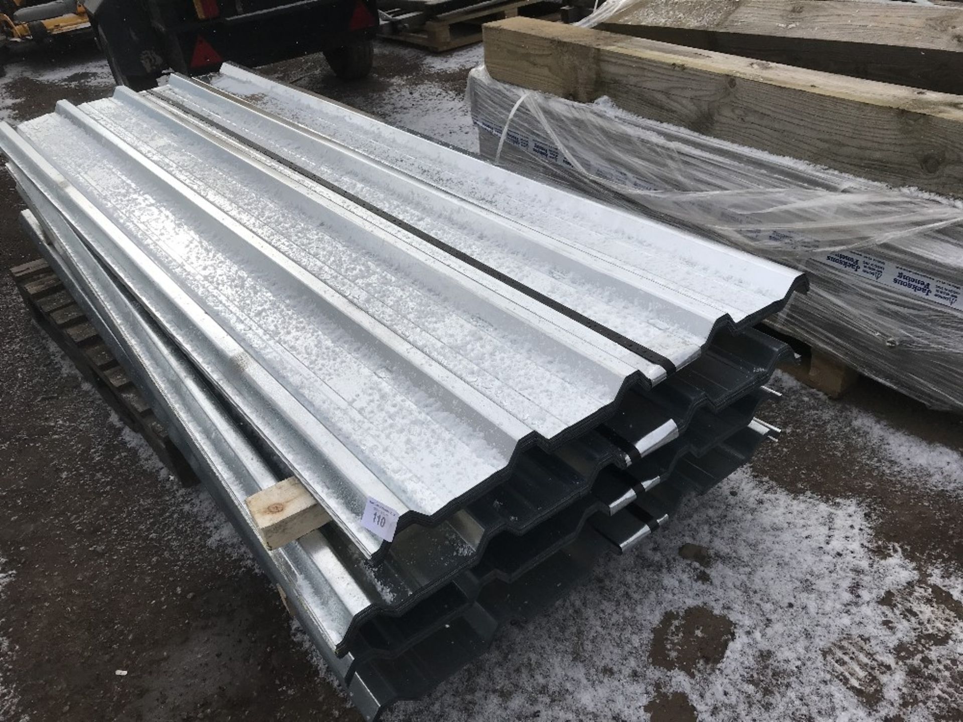 100no sheets of box profile 8ft length galvanised roofing sheets