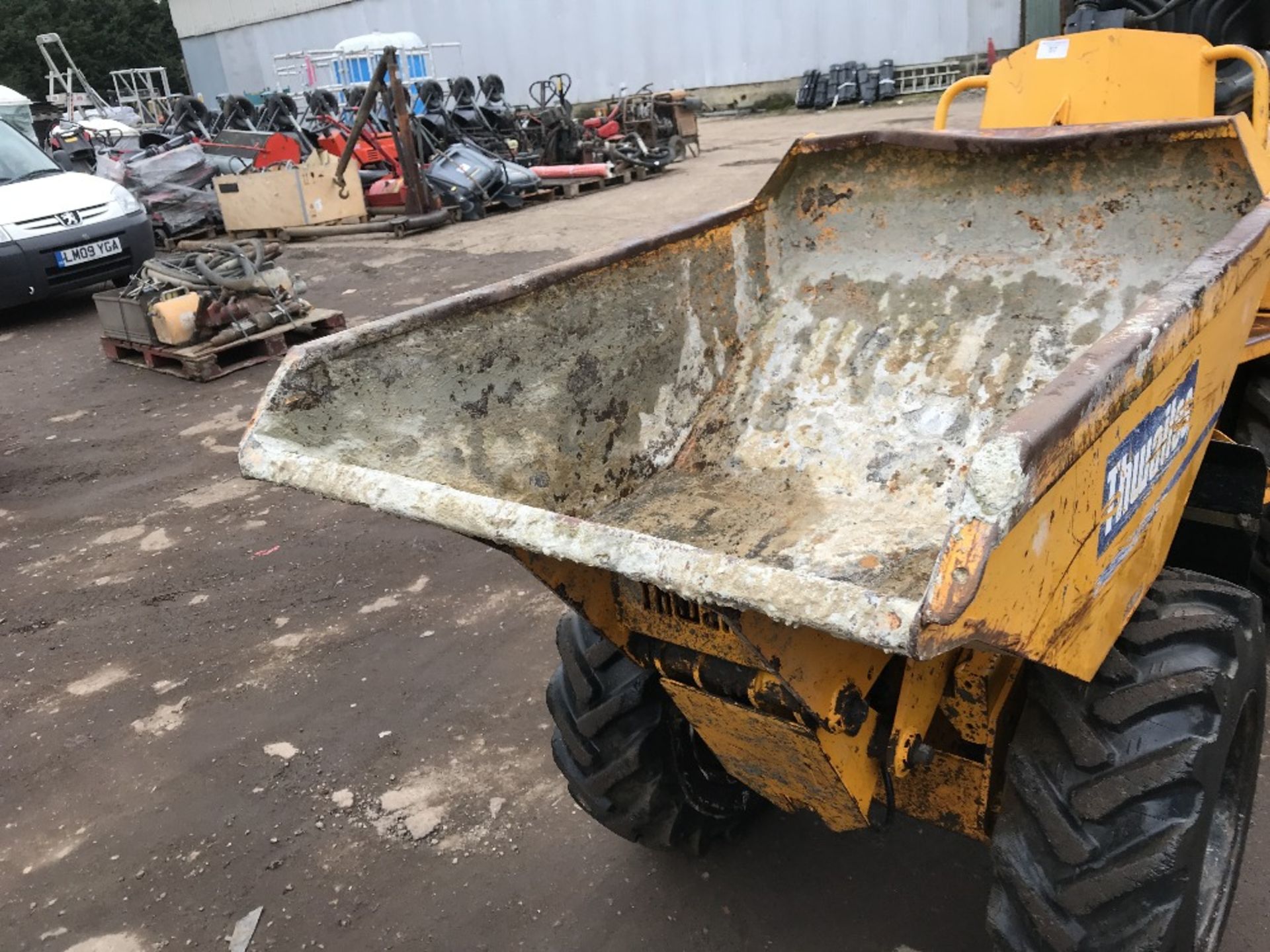 THWAITES HIGH TIP DUMPER, YEAR 2007, 1330REC HRS,SN:SLCMZ01ZZ707B2271 ...DIRECT FROM LOCAL - Image 2 of 9