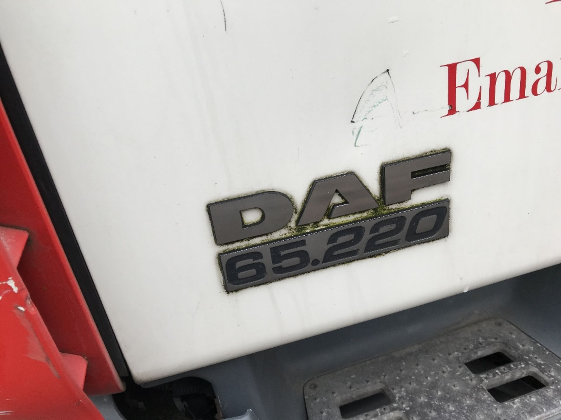DAF 65.220 flat bed scaffold lorry c/w sleeper cab, reg. KE53 RLO WHEN TESTED WAS SEEN TO RUN, - Image 4 of 7