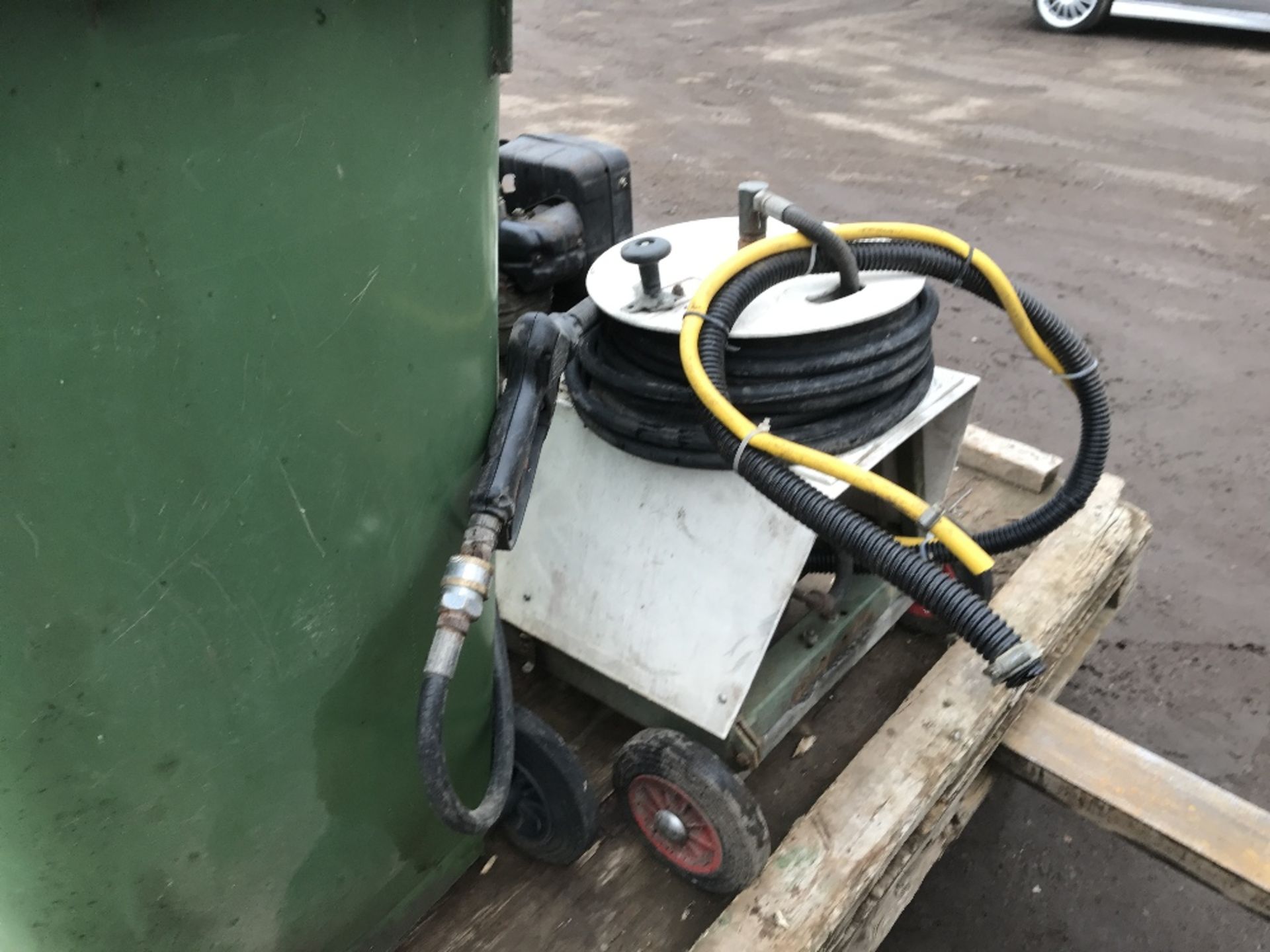 HONDA ENGINED BRENDON DIESEL POWER WASHER C/W HOSE, LANCE AND RESERVOIR TANK. WHEN TESTED WAS SEEN - Image 3 of 5
