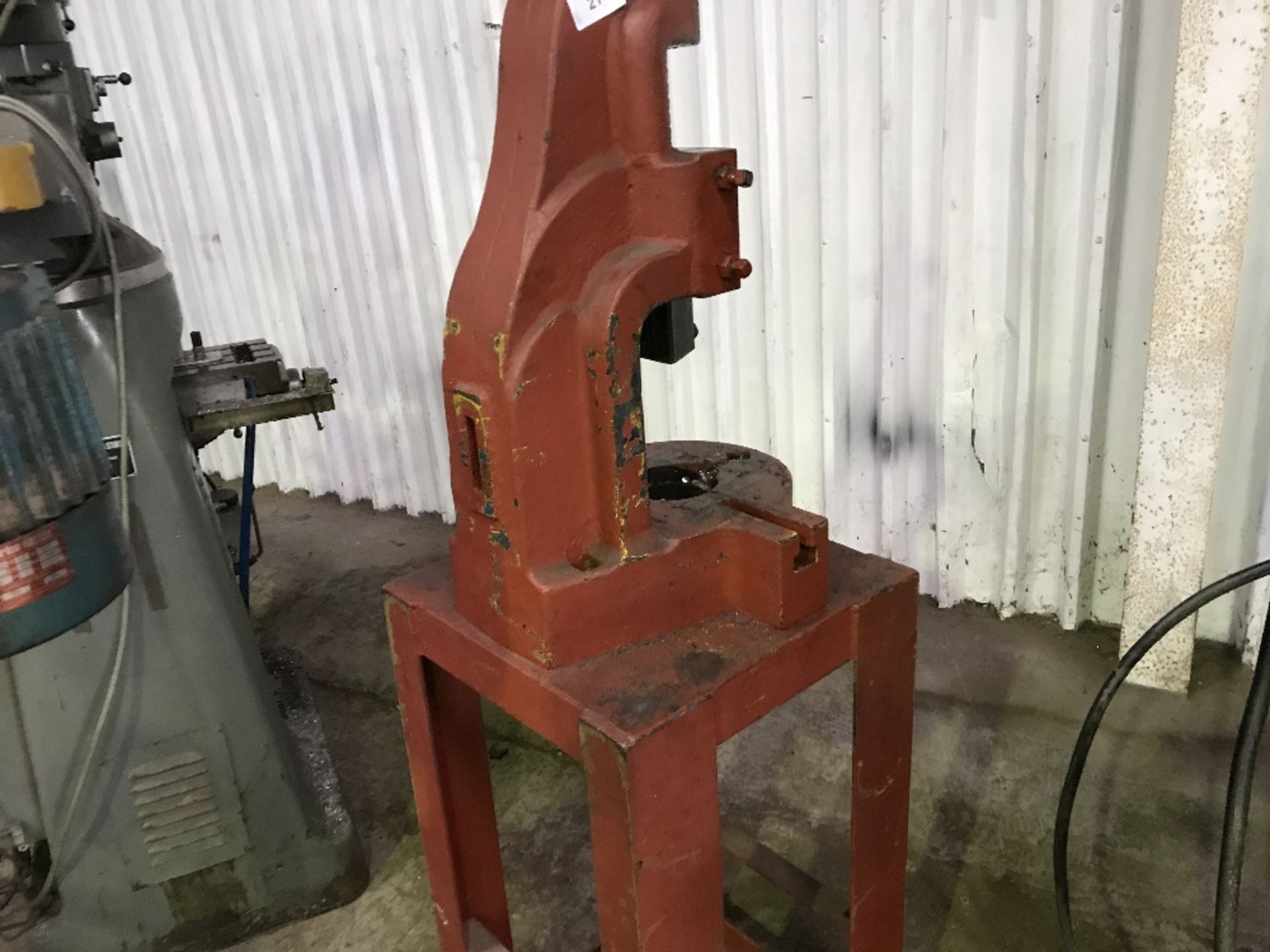LARGE FLY PRESS ON STAND, NO TOP BAR OR WEIGHTS - Image 2 of 2