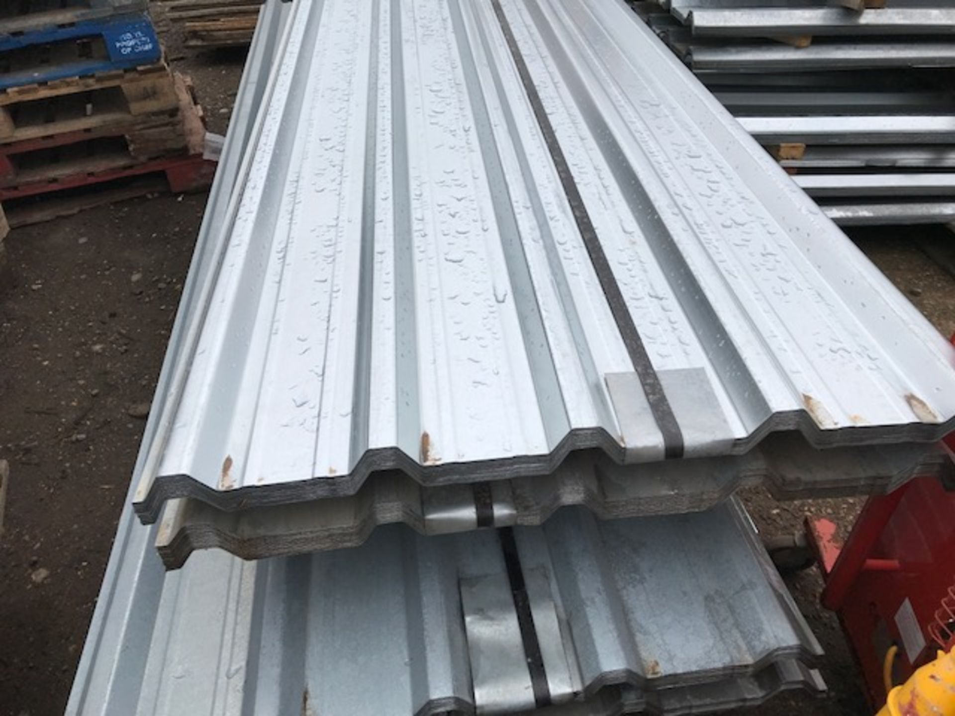 50NO 10FT BOX PROFILE GALVANISED ROOF SHEETS, SUPPLIED IN 2 BUNDLES OF 25NO.