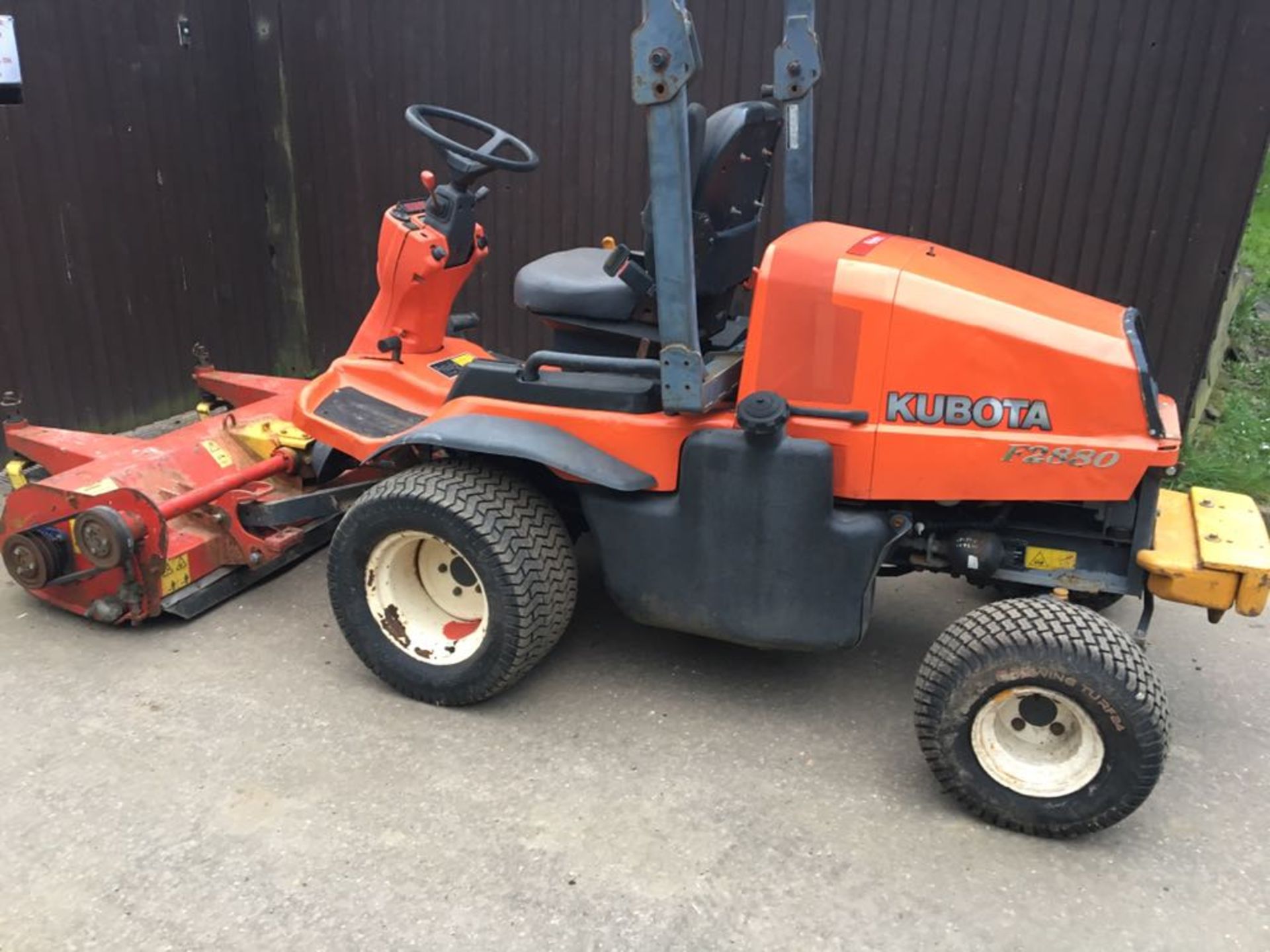 KUBOTA F2880 OUT FRONT FLAIL MOWER