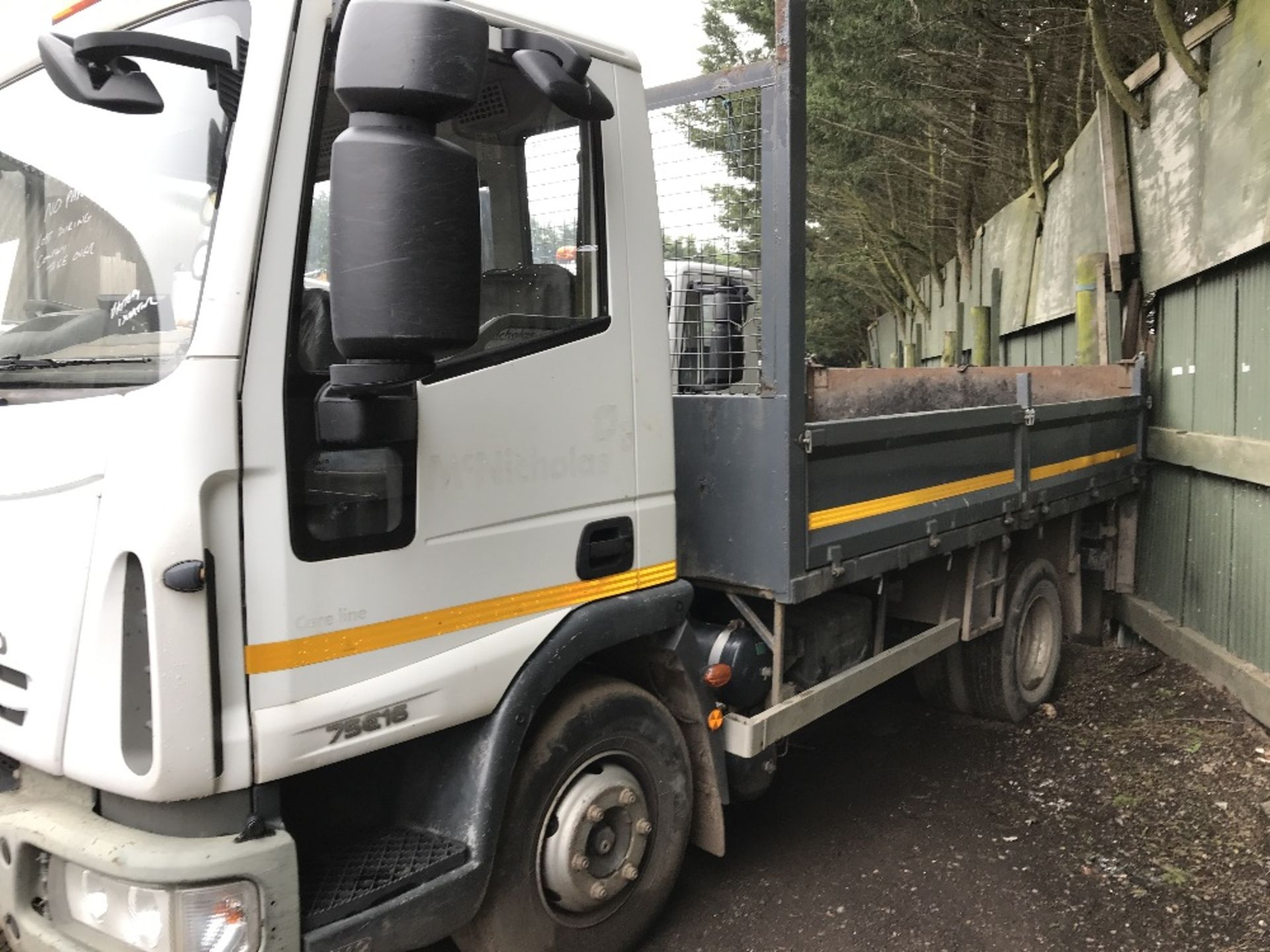 IVECO CARGO TIPPER IVECO EURO CARGO 7500KG RATED TIPPER, WHITE WITH GREY BODY. REG:LK08 LFF