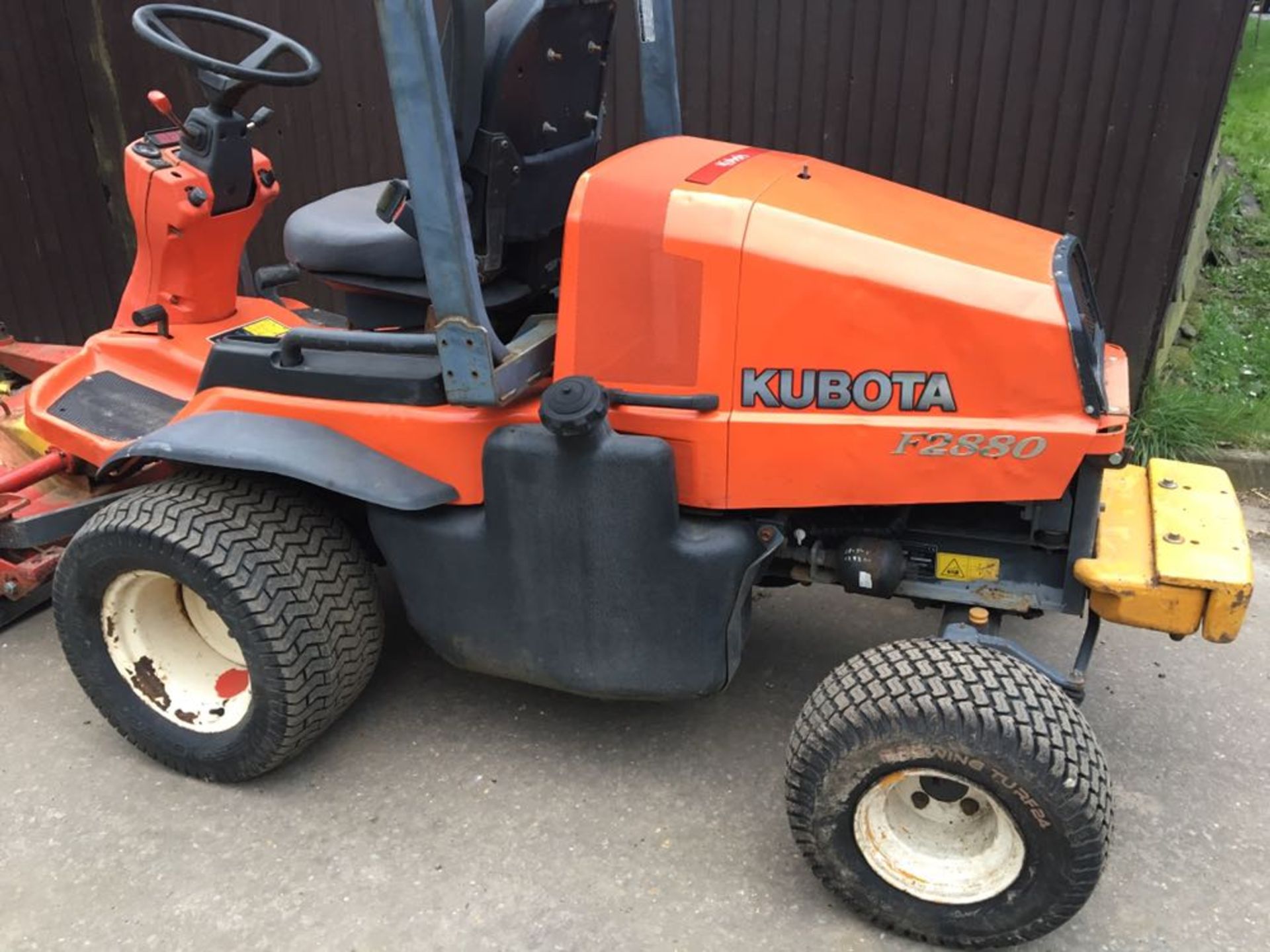 KUBOTA F2880 OUT FRONT FLAIL MOWER - Image 2 of 4