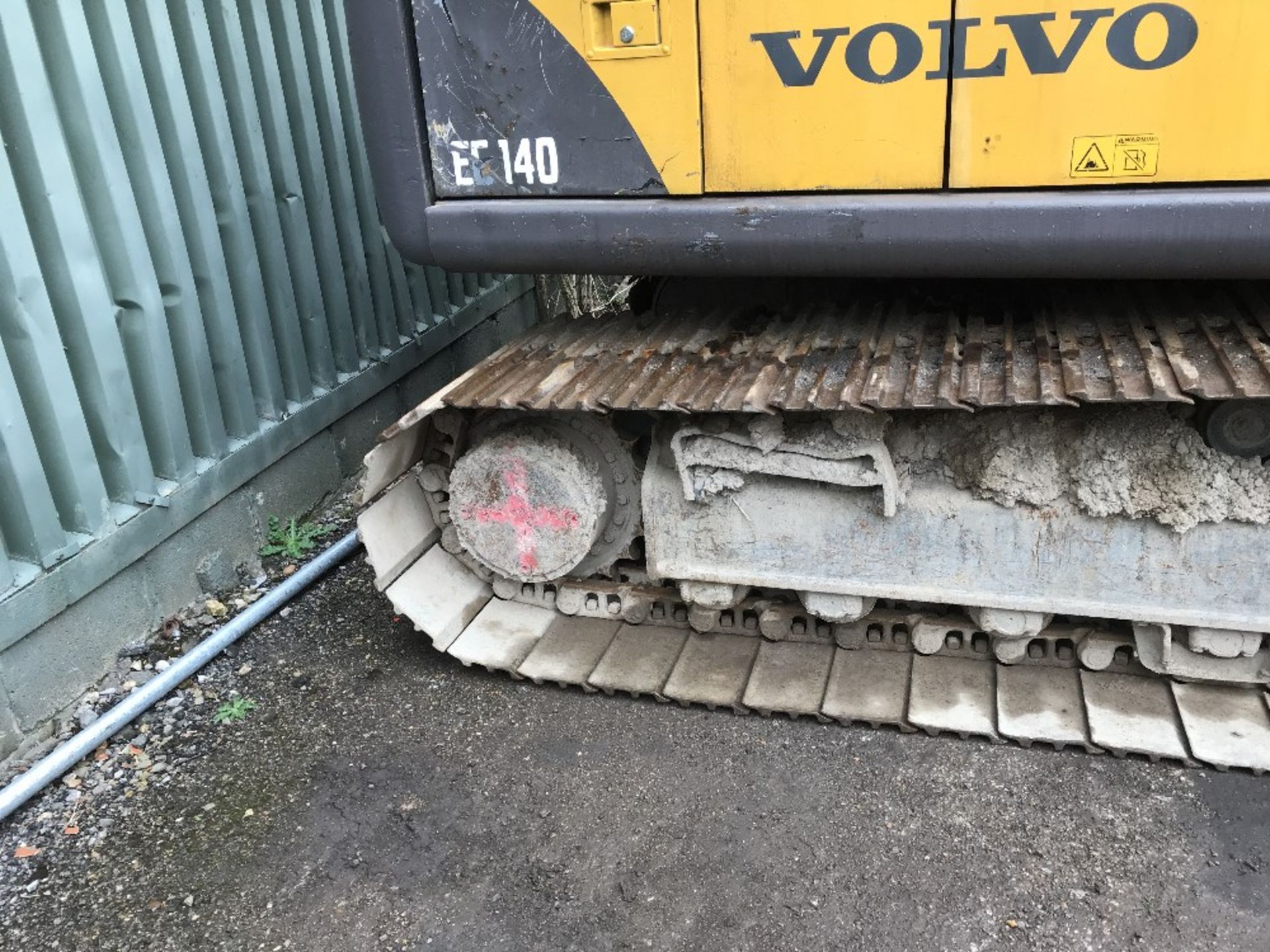 VOLVO EC140 14 TONNE EXCAVATOR SN:12831 1NO BUCKET when tested was seen to drive and dig - Image 3 of 7