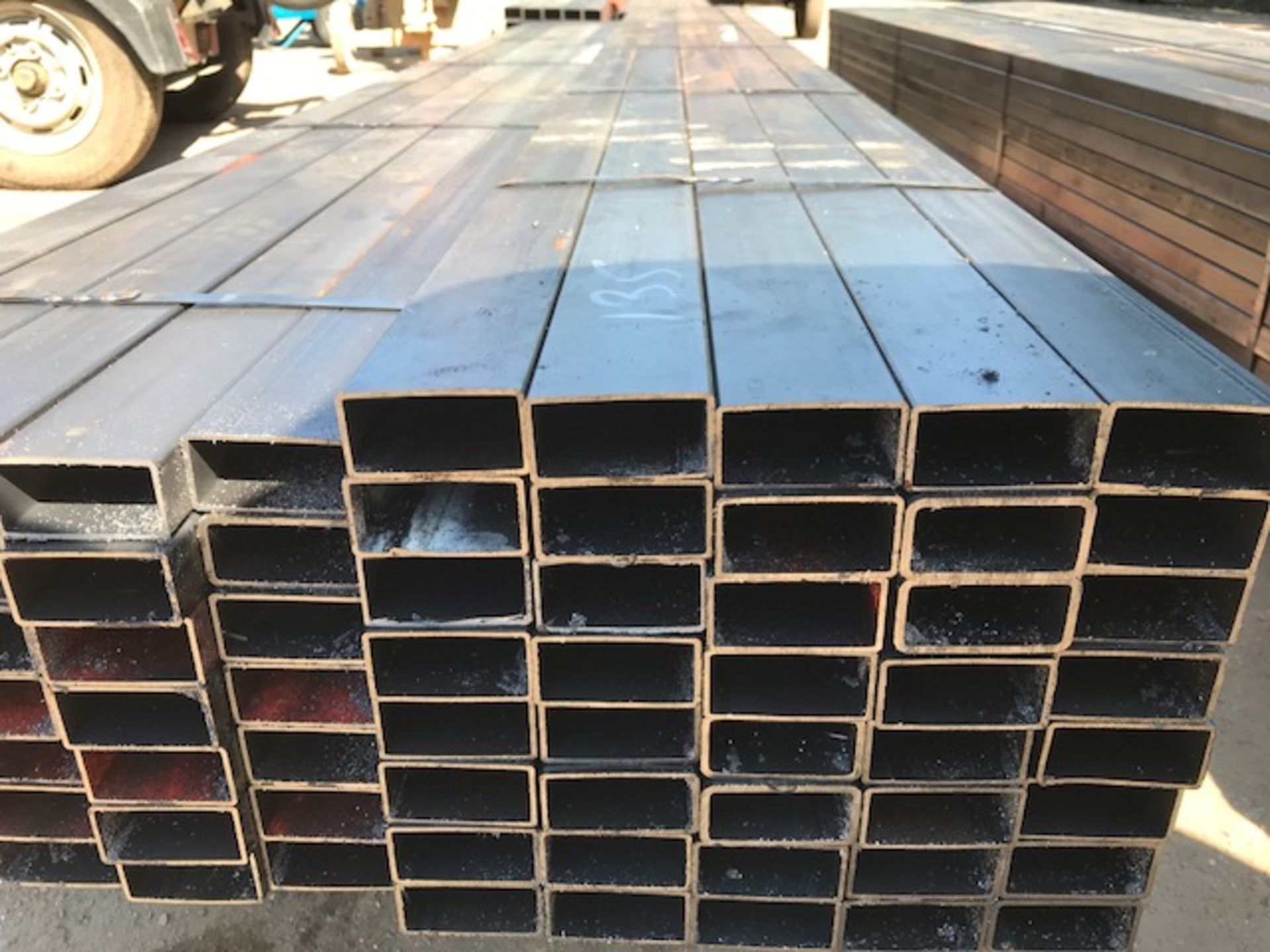 75PIECES 60X30X2MM BOX STEEL TUBES - Image 2 of 2