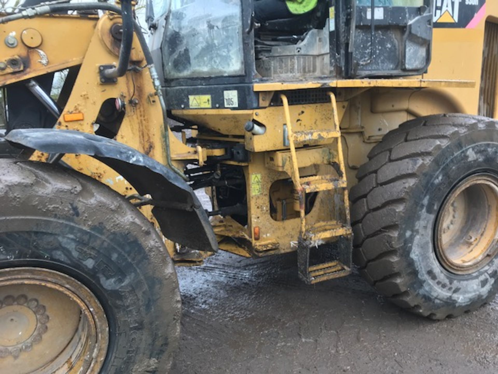 CATERPILLAR 930H WHEELED LOADING SHOVEL - Image 11 of 15