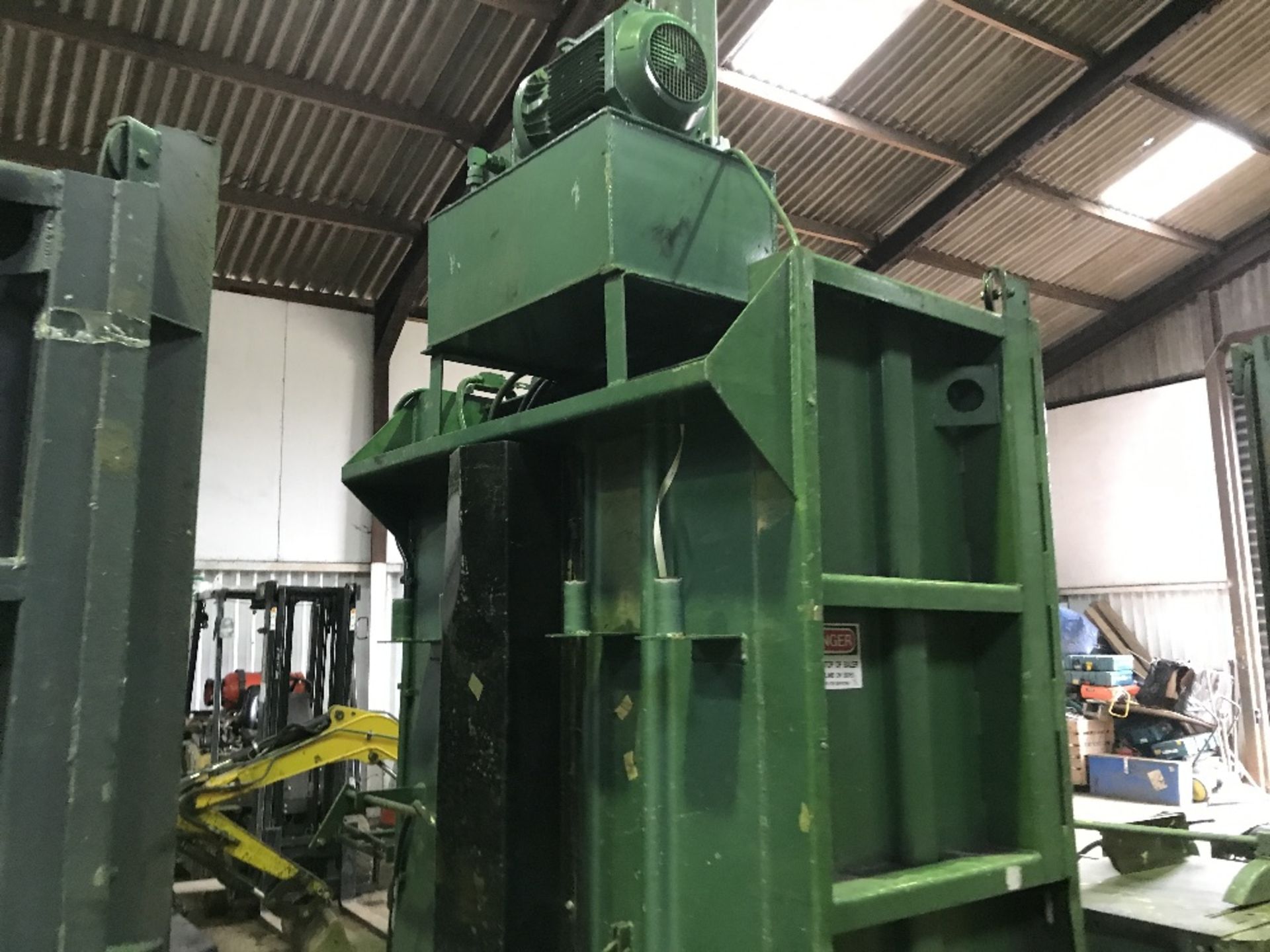 DICOM 4830 HEAVY DUTY WASTE BALER UNIT, DIRECT EX MAJOR COMPANY LIQUIDATION, REMOVED FROM A - Image 4 of 4