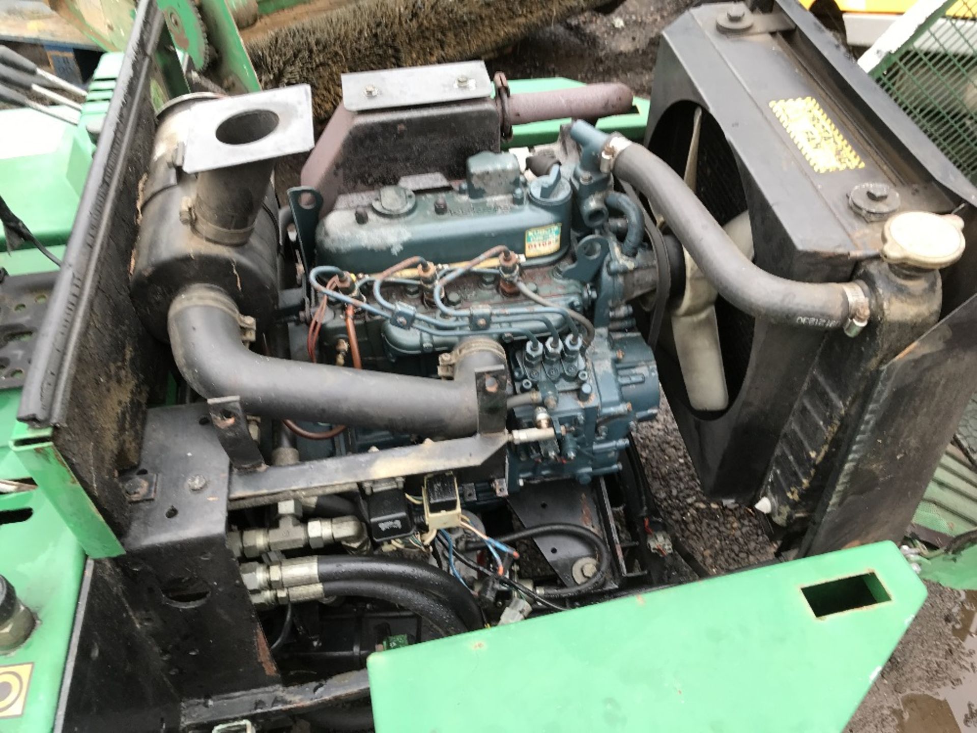 RANSOMES HIGHWAY 213 TRIPLE MOWER, KUBOTA ENGINED when tested was seen to drive and mowers turned - Image 7 of 7