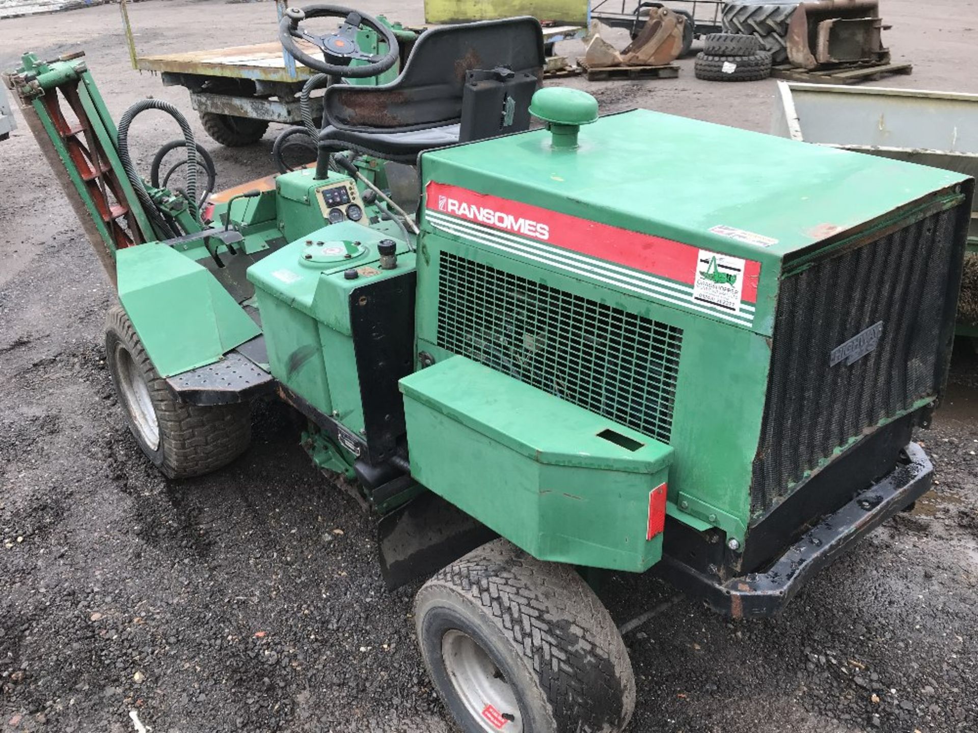 RANSOMES HIGHWAY 213 TRIPLE MOWER, KUBOTA ENGINED when tested was seen to drive and mowers turned - Image 2 of 7