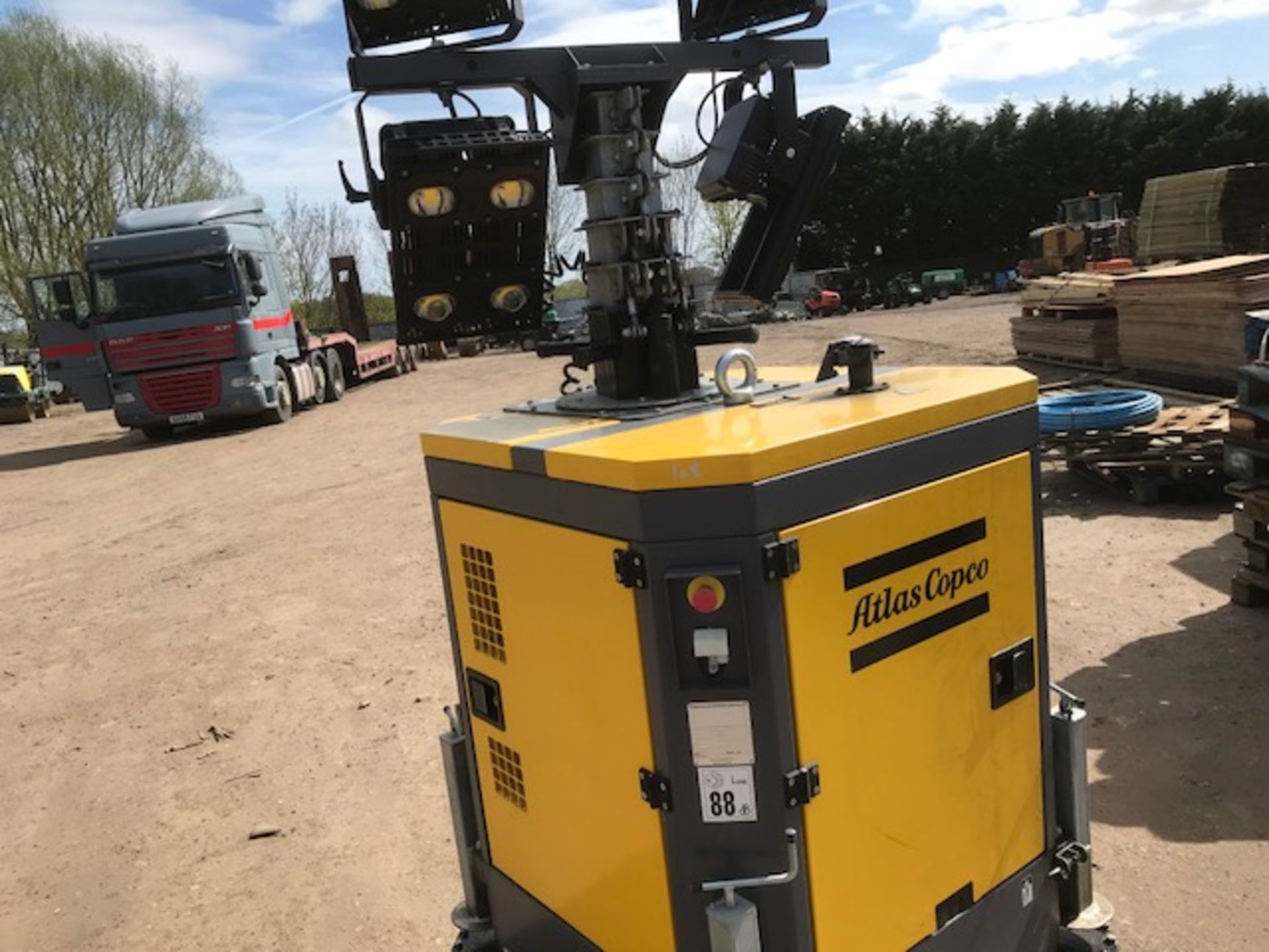 ATLAS COPCO QLD60 STATIC TOWER LIGHT UNIT WITH LED HEADS