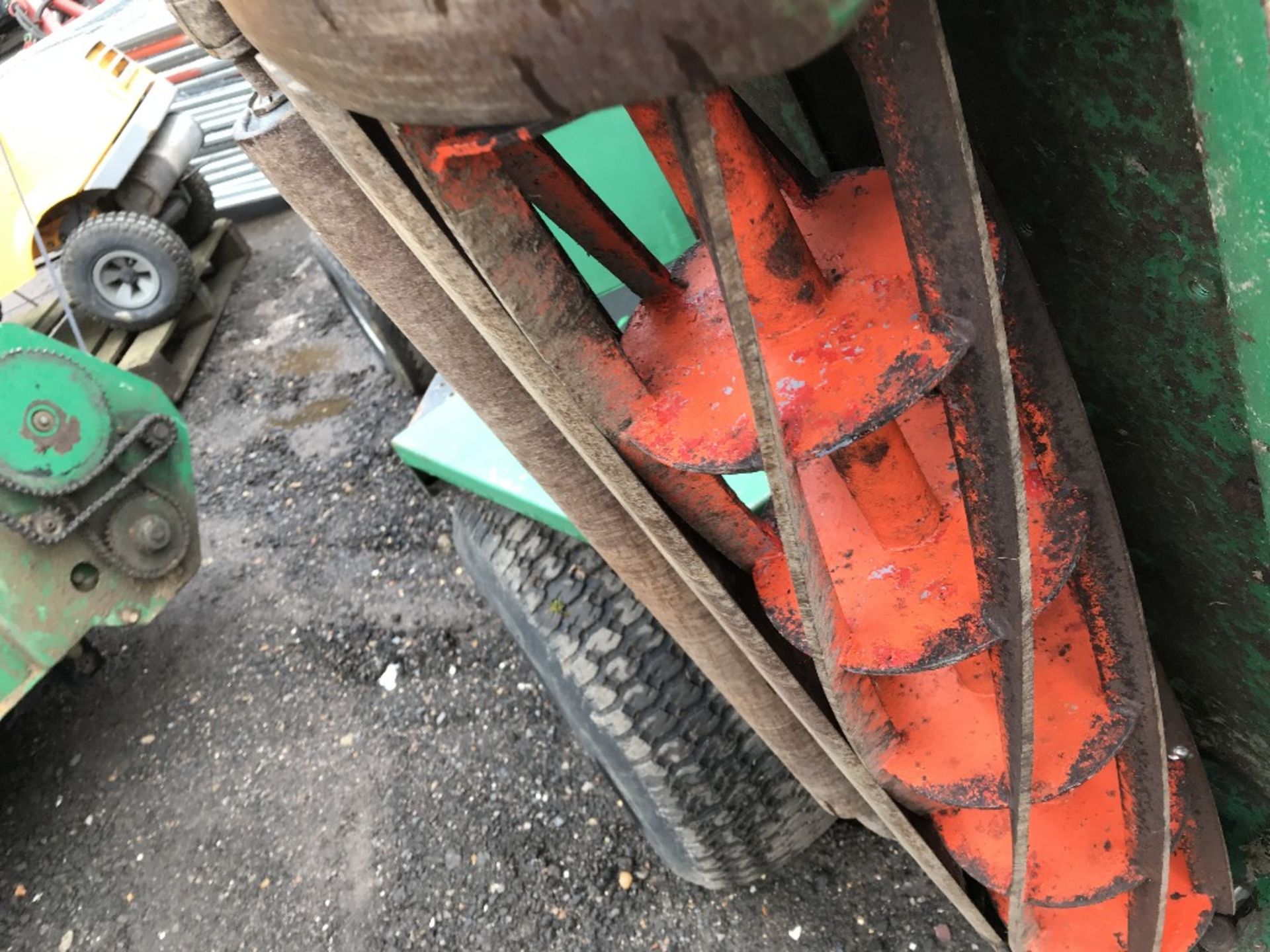 RANSOMES HIGHWAY 213 TRIPLE MOWER, KUBOTA ENGINED when tested was seen to drive and mowers turned - Image 6 of 7