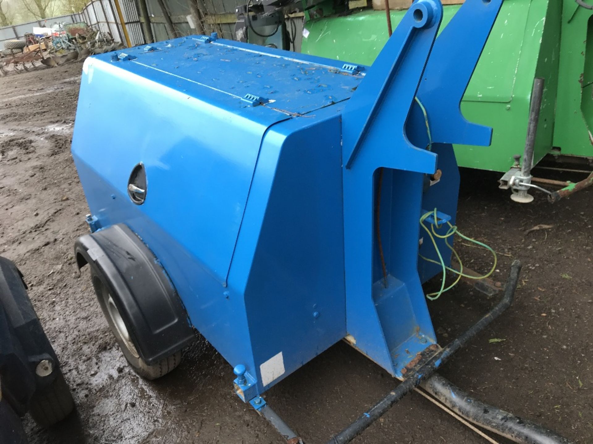 SMC TL35 based towed generator unit SN;L35023611