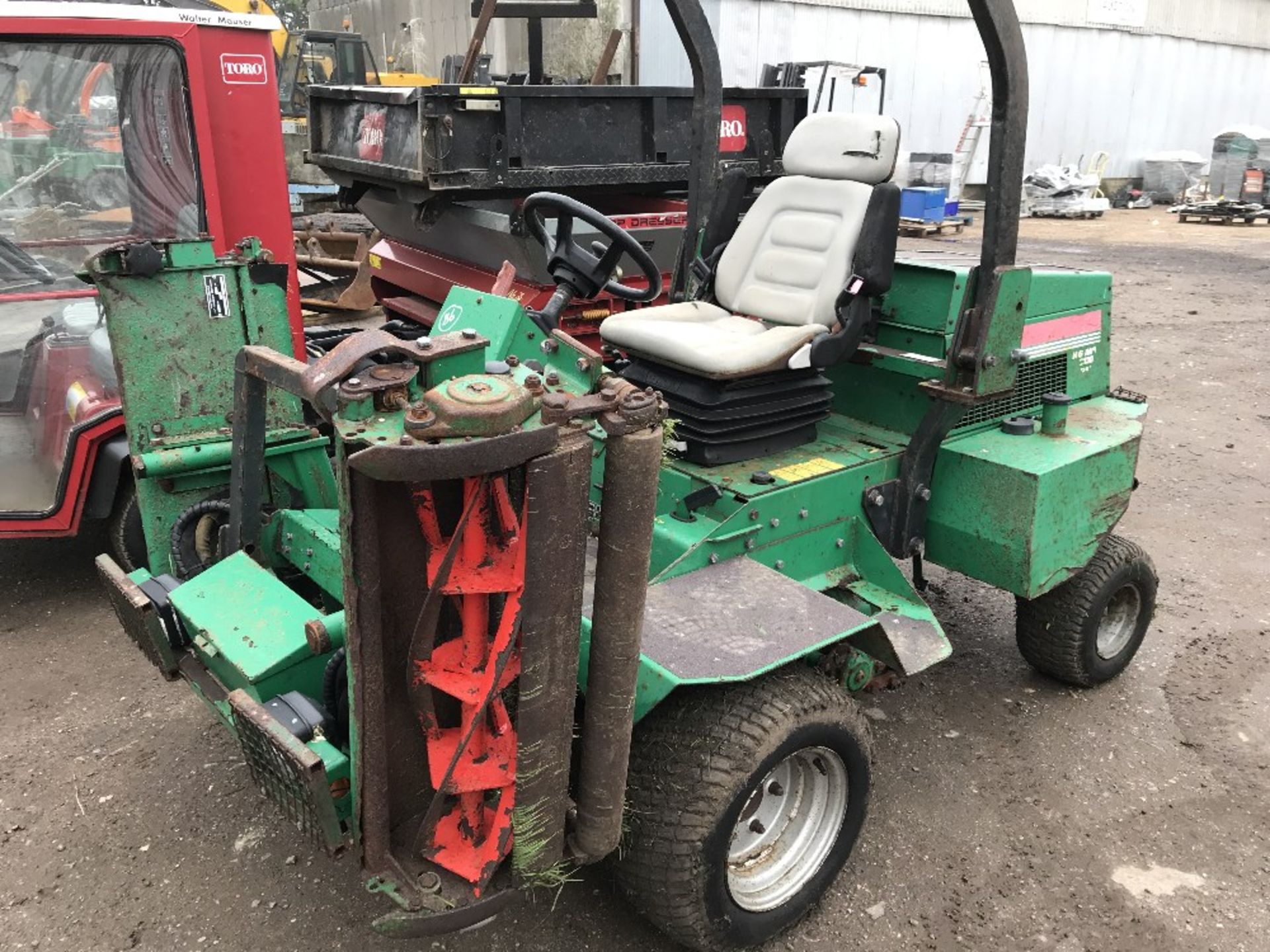 RANSOMES HIGHWAY 2130 2WD TRIPLE MOWER