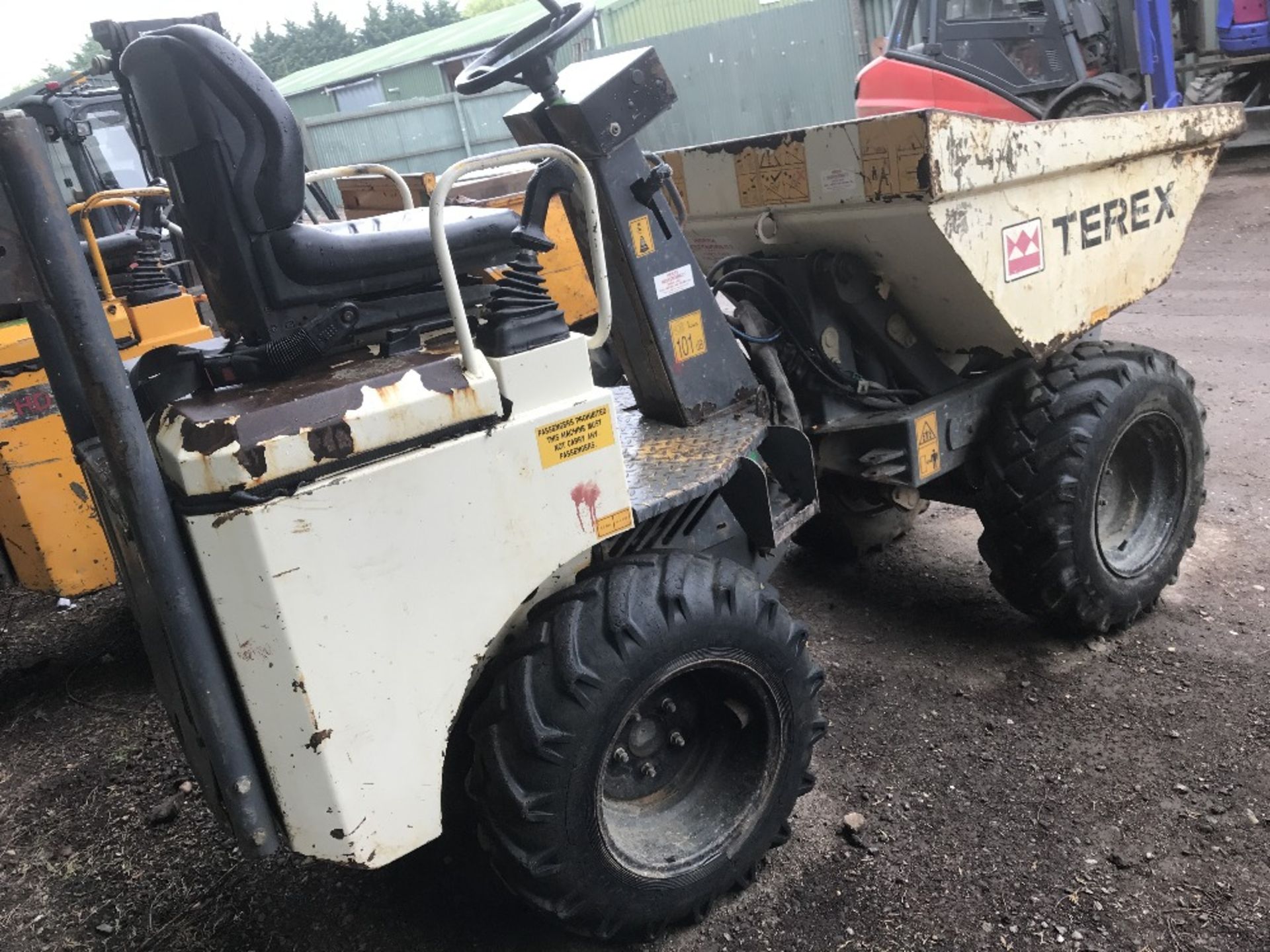 TEREX HIGH TIP DUMPER, YR2008, 2275REC.HRS, SN: SLBDRPOOE803FT275 When tested was seen to run and - Image 2 of 4